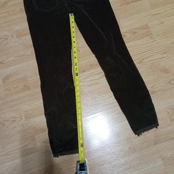 Free People cropped corduroy pants. Size 26. Dark khaki green. EUC. - Picture 6 of 14